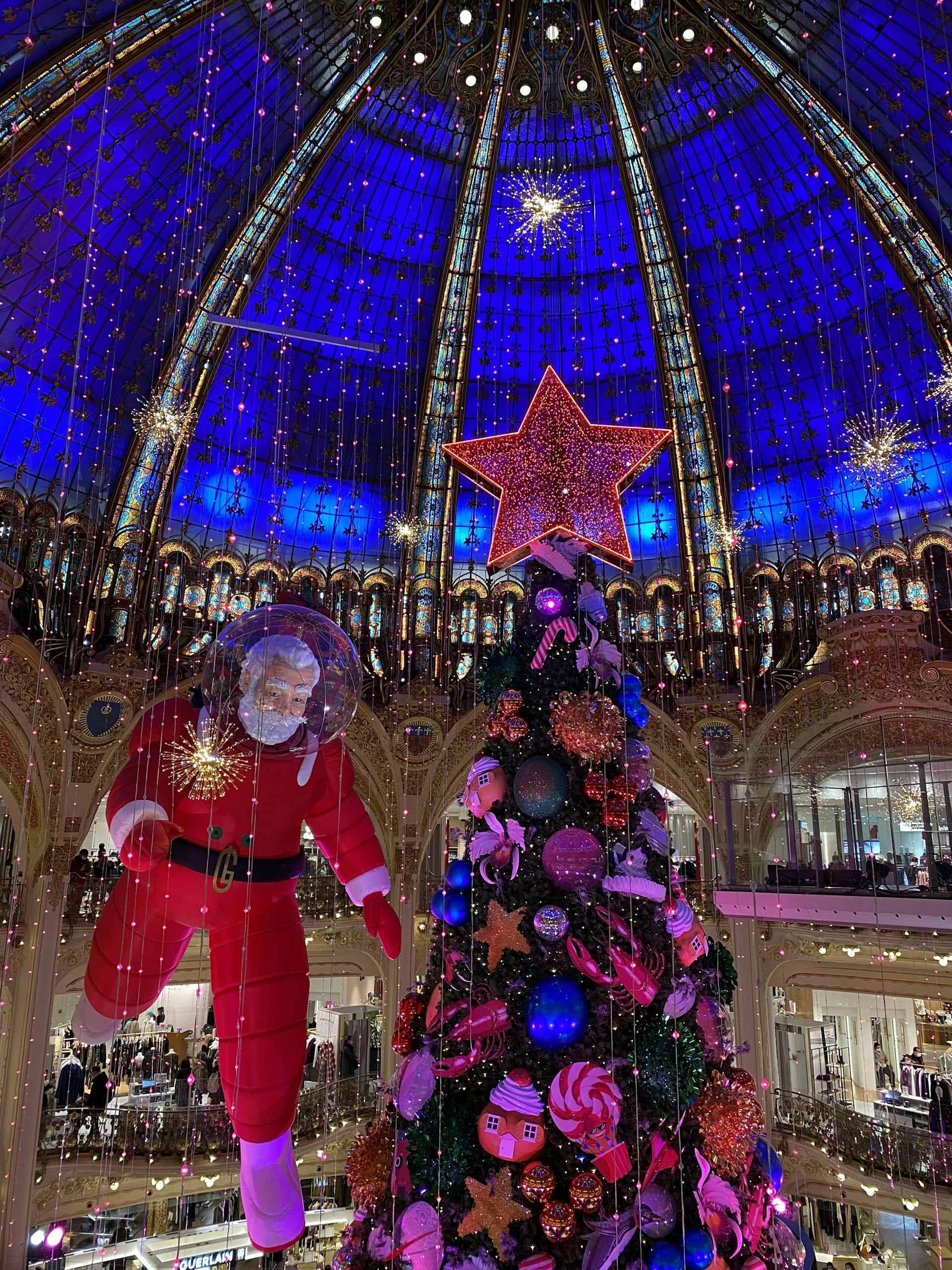 The Essential Guide: Paris Christmas Window Displays 2025